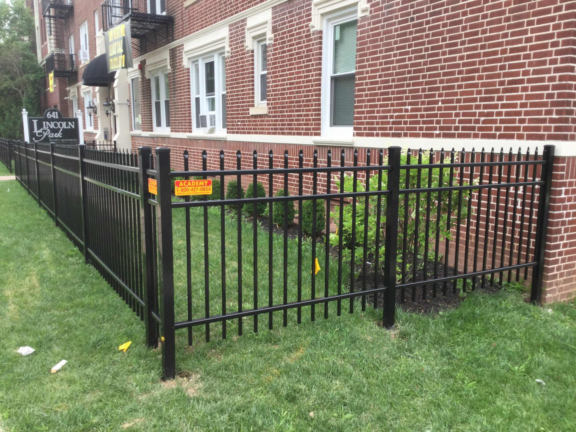 Aluminum Fencing Chicago, Custom Aluminum Yard Fence Installation