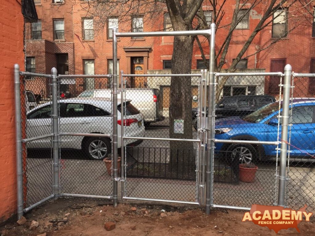 Custom Gate Galvanized Chain link Commercial