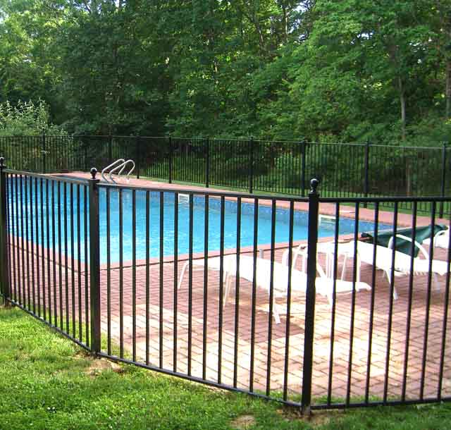 OnGuard Pool Code Aluminum Fence Residential - Heron